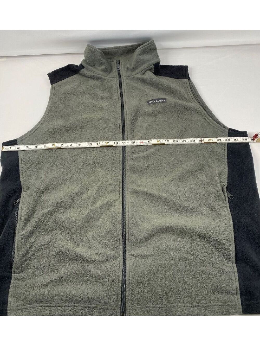 Columbia full zip fleece vest olive green black